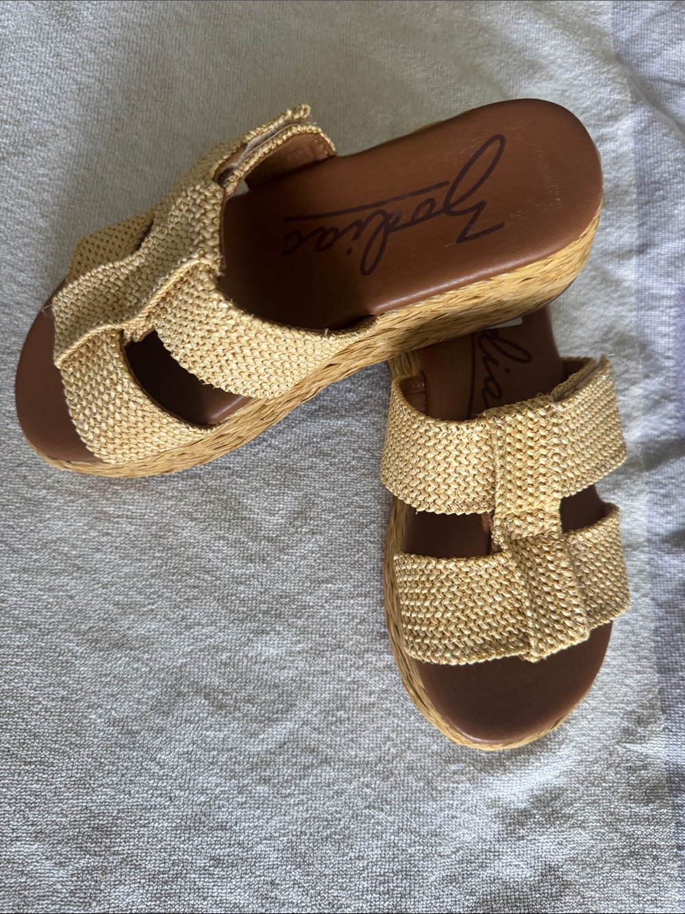 Zodiac Tan Woven Platform Slide Sandals NWOT!